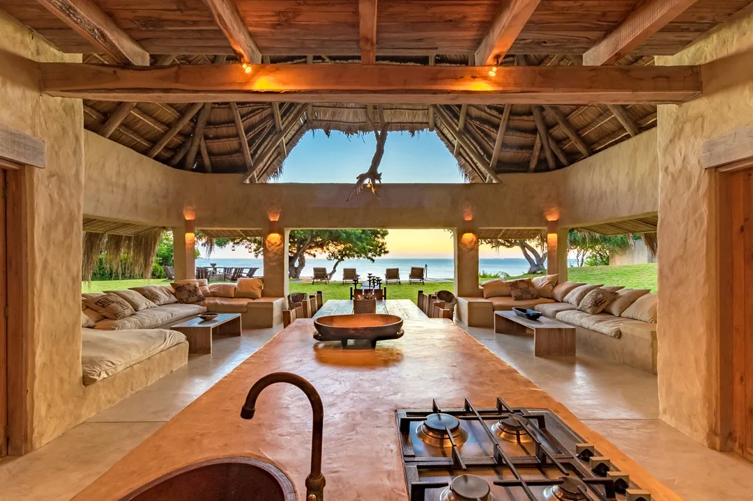 Mama's Lodge