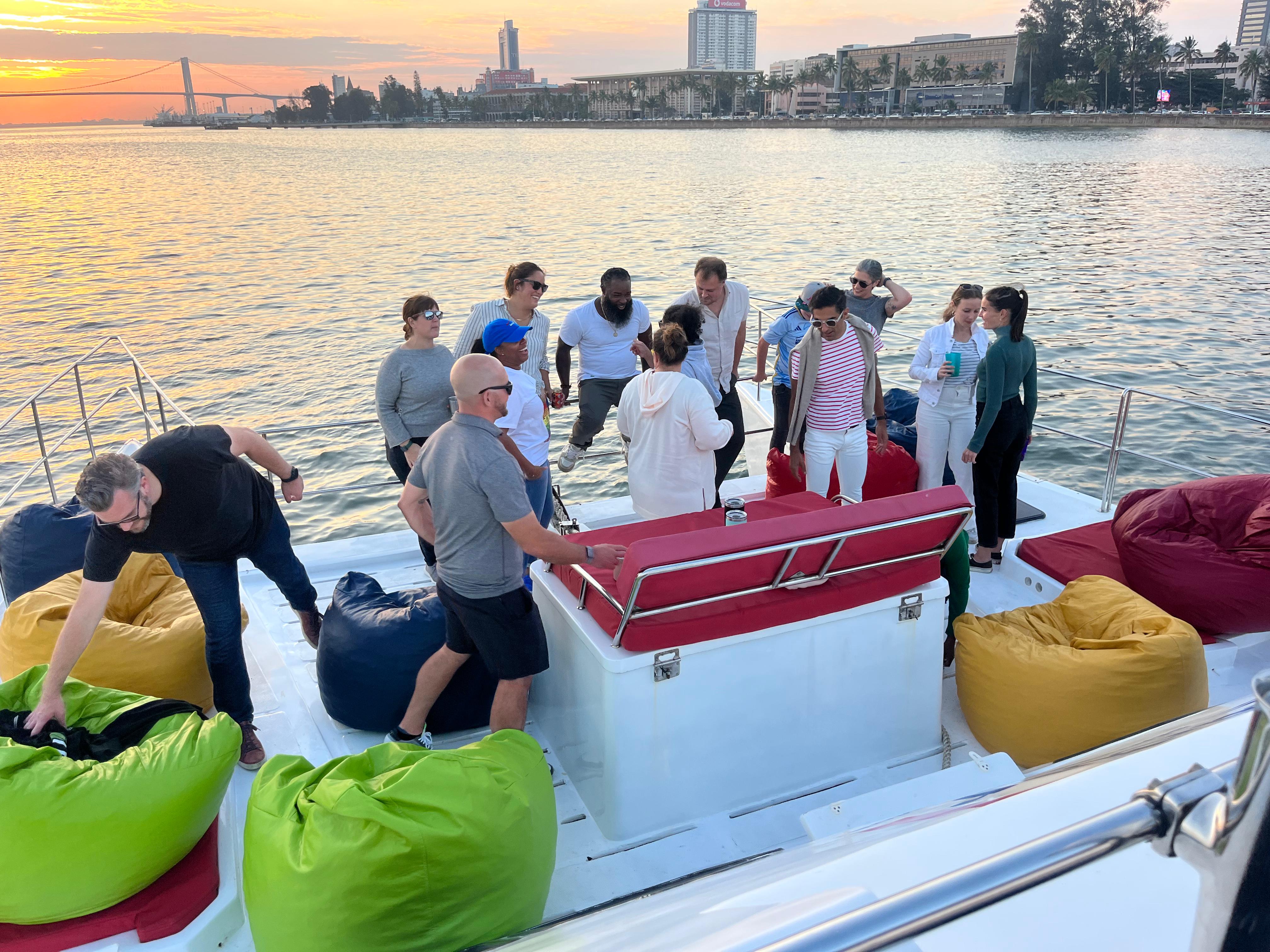 Cruzeiro Pôr do Sol - Baía de Maputo